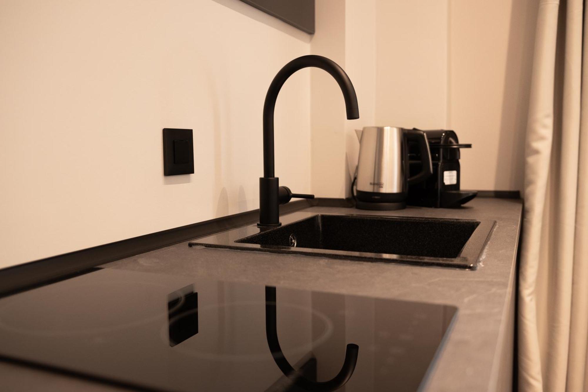 Taskou Luxury Suites سالونيك المظهر الخارجي الصورة